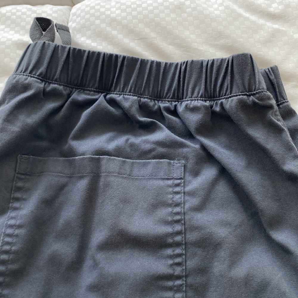 Grey Scrub Set - Picture 6 of 9